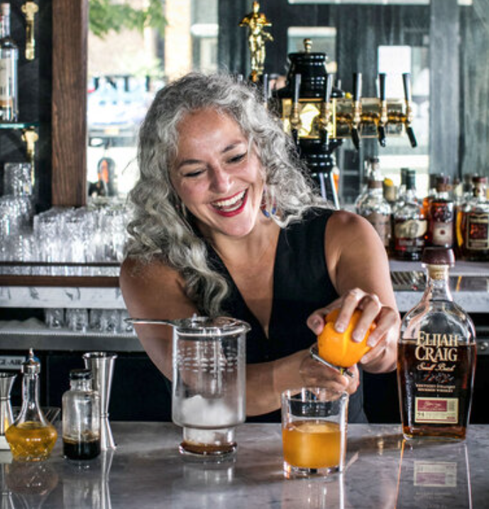 Lynnette Marrero, Delola